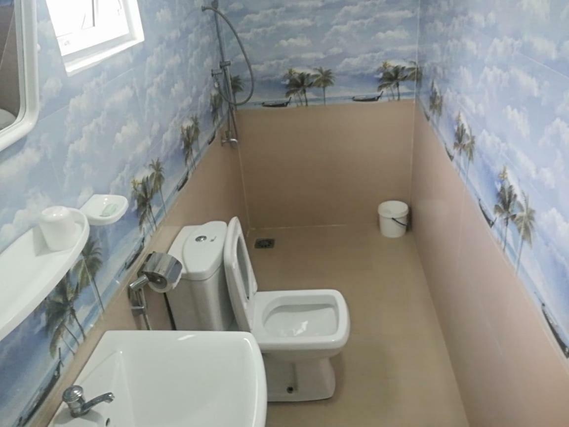 Oceanic White House Hotel Nilaveli Buitenkant foto
